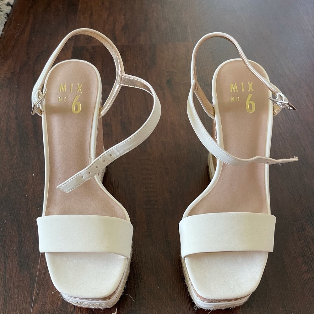 White wedges